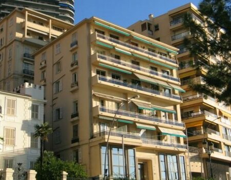 STUDIO IN "PRINCES" BUILDING