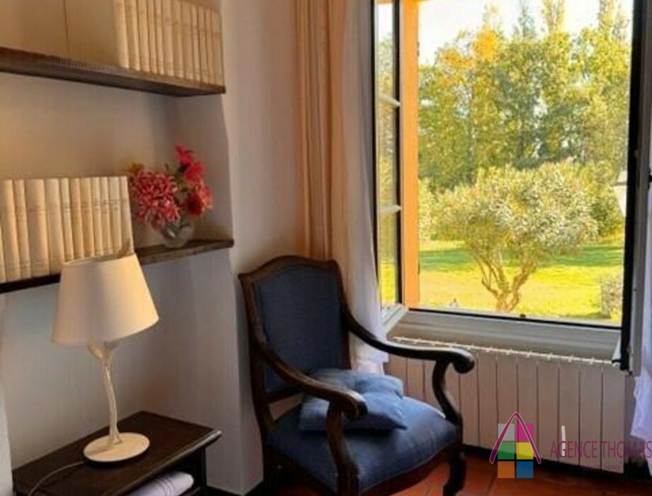 CHARMING HOTEL RESTAURANT IN PROVENCE