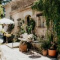 CHARMING HOTEL RESTAURANT IN PROVENCE