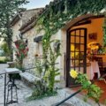 CHARMING HOTEL RESTAURANT IN PROVENCE