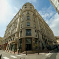IDEAL LOCATION FOR THIS CENTRAL STUDIO WITH MEZZANINE
